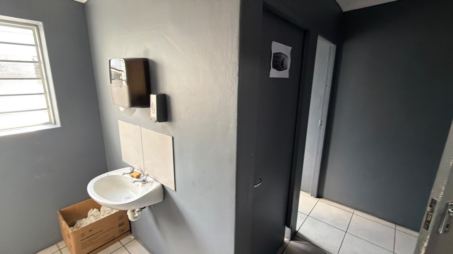 To Let Commercial Property for Rent in Brackenfell Industrial Western Cape